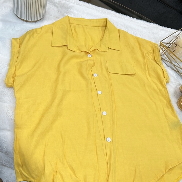 Yellow button down blouse - Picture 2 of 3
